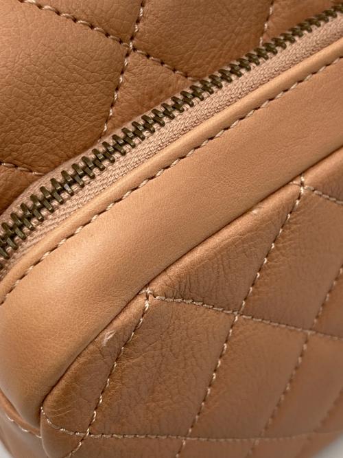 CHANEL（シャネル）CHANEL (シャネル) CCクラウン チェーンショルダーバッグ ベージュ サイズ:-の古着・服飾アイテム