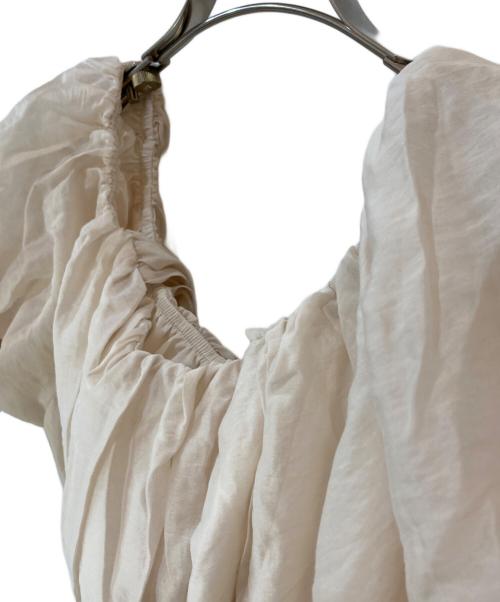 Snidel（スナイデル）Snidel (スナイデル) ウエストシャーリングリボンブラウス アイボリー サイズ:Free 未使用品の古着・服飾アイテム