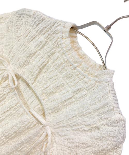 darich（ダーリッチ）darich (ダーリッチ) リボンシャーリングミニワンピース アイボリー サイズ:Fの古着・服飾アイテム