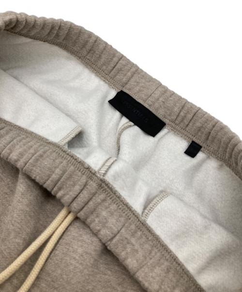 FOG ESSENTIALS（フィアオブゴッド エッセンシャル）FOG ESSENTIALS (フィアオブゴッド エッセンシャル) SWEAT PANTS グレー サイズ:Mの古着・服飾アイテム