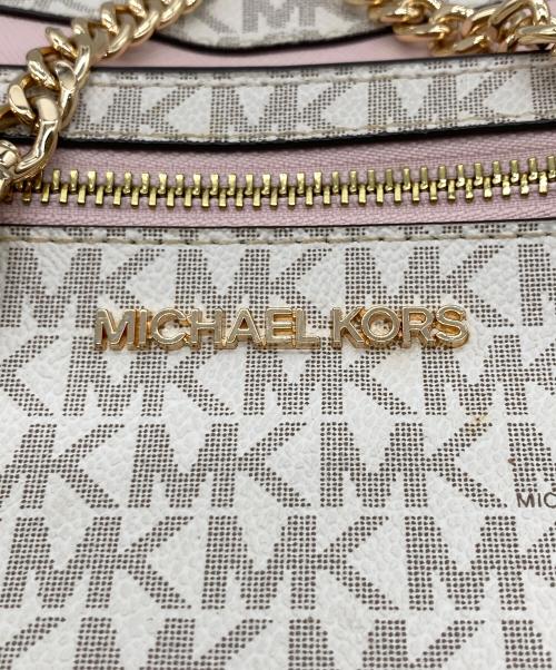 MICHAEL KORS（マイケル・コース）MICHAEL KORS (マイケル・コース) ジェット セット アイテム ラージ イーストウェスト ジップ チェーン クロスボデイ ピンク×ホワイト サイズ:なしの古着・服飾アイテム