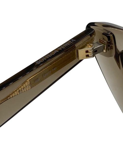 BOTTEGA VENETA（ボッテガベネタ）BOTTEGA VENETA (ボッテガベネタ) キャットアイ フレーム サングラス ベージュ サイズ:53□17-140-32の古着・服飾アイテム