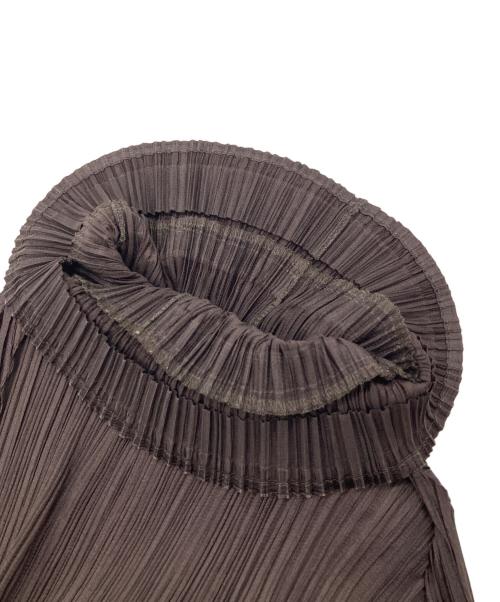 PLEATS PLEASE（プリーツプリーズ）PLEATS PLEASE (プリーツプリーズ) 長袖プリーツカットソー ブラウン サイズ:3の古着・服飾アイテム