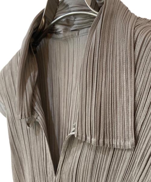 PLEATS PLEASE（プリーツプリーズ）PLEATS PLEASE (プリーツプリーズ) ノースリーブプリーツカットソー グレー サイズ:34の古着・服飾アイテム