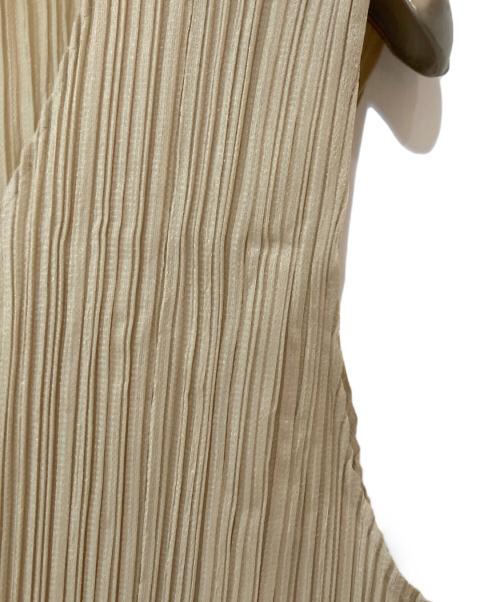 PLEATS PLEASE（プリーツプリーズ）PLEATS PLEASE (プリーツプリーズ) ノースリーブプリーツワンピース ベージュ サイズ:4の古着・服飾アイテム