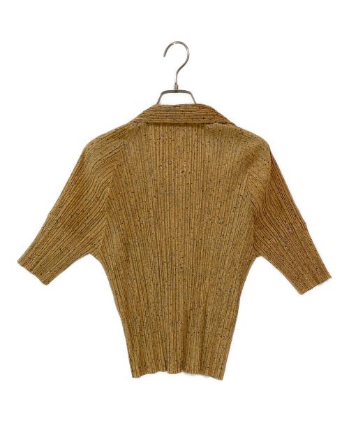 PLEATS PLEASE（プリーツプリーズ）PLEATS PLEASE (プリーツプリーズ) 半袖プリーツシャツ ベージュ サイズ:4の古着・服飾アイテム