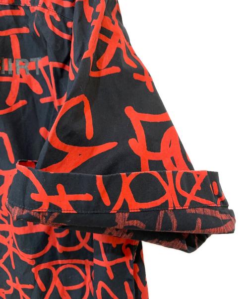 COMME des GARCONS SHIRT（コムデギャルソンシャツ）COMME des GARCONS SHIRT (コムデギャルソンシャツ) SUPREME (シュプリーム) Graphic Shirt ブラック×レッド サイズ:Ｌの古着・服飾アイテム