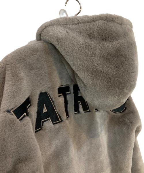 TATRAS（タトラス）TATRAS (タトラス) ORJAN バックロゴ ボアファー フード ブルゾン グレー サイズ:04 未使用品の古着・服飾アイテム