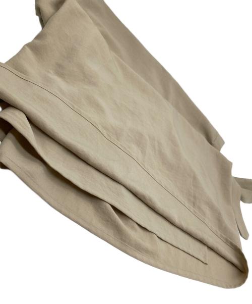 NO CONTROL AIR（ノーコントロールエアー）NO CONTROL AIR (ノーコントロールエアー) ラップロングスカート ベージュ サイズ:38の古着・服飾アイテム