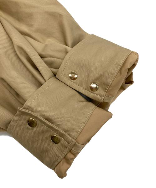 Emma Taylor（エマテイラー）Emma Taylor (エマテイラー) 3WAYフレアーマウンテンパーカー ベージュ サイズ:FSの古着・服飾アイテム