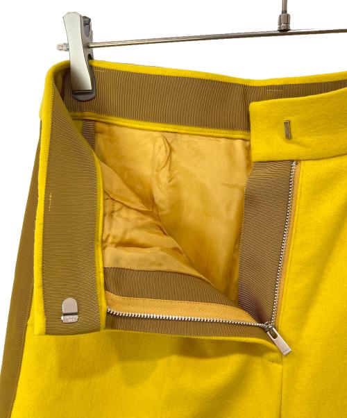 sacai（サカイ）sacai (サカイ) ウールクロップドサイドラインパンツ イエロー サイズ:2の古着・服飾アイテム