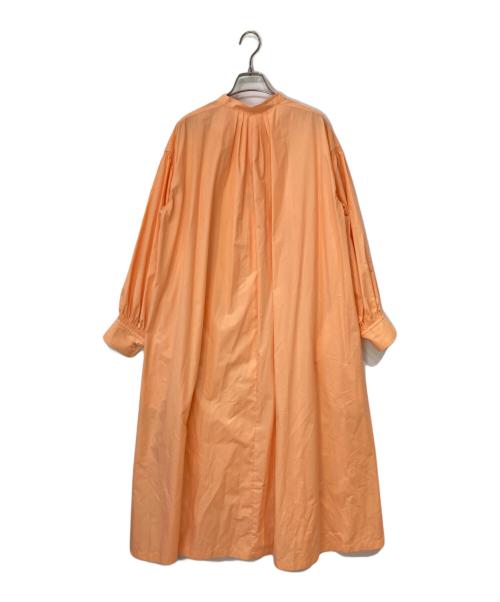 Audrey and John Wad（オードリーアンドジョンワッド）AUDREY AND JOHN WAD (オードリーアンドジョンワッド) バンドカラーギャザーワンピース オレンジ サイズ:F 未使用品の古着・服飾アイテム