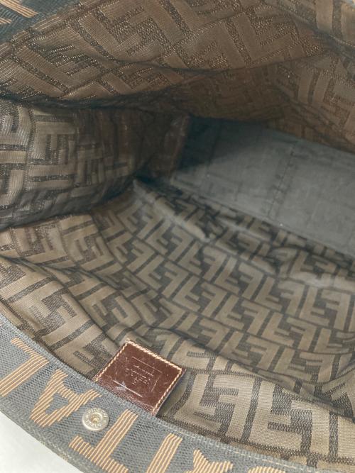 FENDI（フェンディ）FENDI (フェンディ) ズッカ柄 ハンドバッグ ベージュ サイズ:-の古着・服飾アイテム