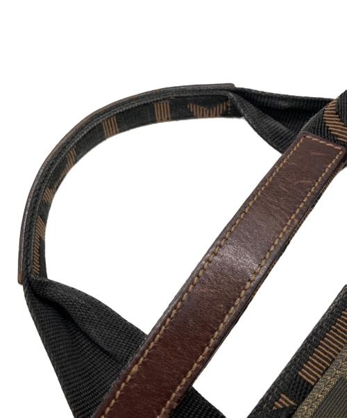 FENDI（フェンディ）FENDI (フェンディ) ズッカ柄 ハンドバッグ ベージュ サイズ:-の古着・服飾アイテム