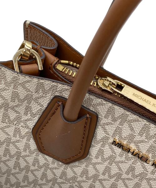 MICHAEL KORS（マイケル・コース）MICHAEL KORS (マイケル・コース) MERCER MD MESSENGER(マーサーミディアムメッセンジャー)/ショルダーバッグ ホワイト×ブラウン サイズ:-の古着・服飾アイテム