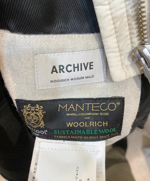 WOOLRICH（ウールリッチ）WOOLRICH (ウールリッチ) SIDELINE 2in1/サイドラインダウン フードコート アイボリー サイズ:Sの古着・服飾アイテム