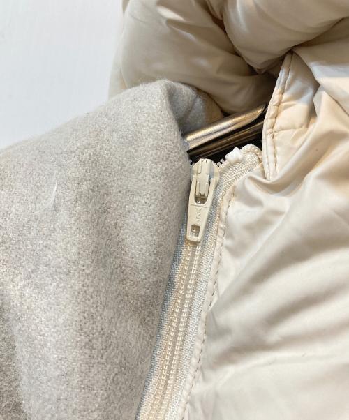 WOOLRICH（ウールリッチ）WOOLRICH (ウールリッチ) SIDELINE 2in1/サイドラインダウン フードコート アイボリー サイズ:Sの古着・服飾アイテム