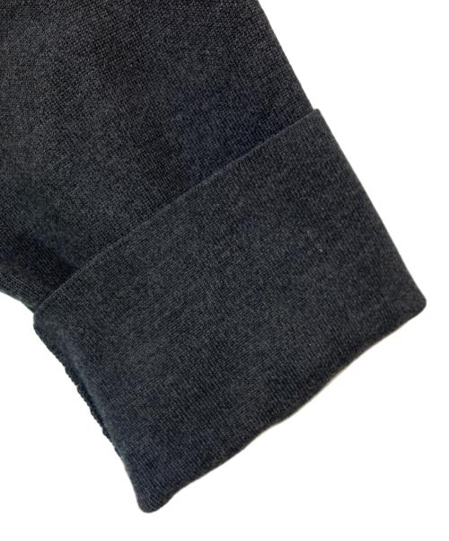 AP STUDIO（エーピーストゥディオ）AP STUDIO (エーピーストゥディオ) WOOL SMOOTH V/N P/O(ウールスムースブイネックプルオーバー) グレー サイズ:-の古着・服飾アイテム