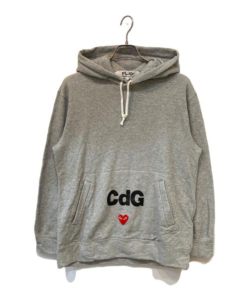 PLAY COMME des GARCONS（プレイコムデギャルソン）PLAY COMME des GARCONS (プレイコムデギャルソン) ハートプリントプルオーバーパーカー グレー サイズ:XLの古着・服飾アイテム