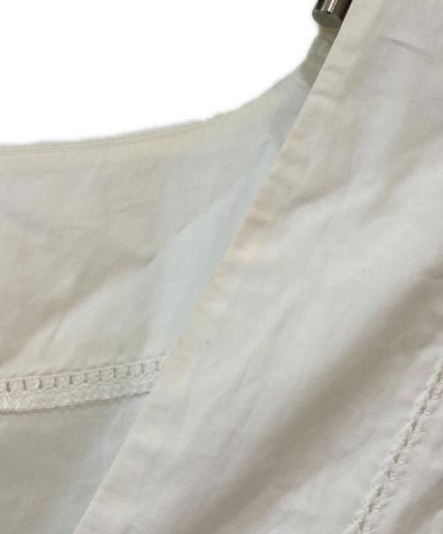 HERMES（エルメス）HERMES (エルメス) Hロゴ刺繍 Vネックブラウス ホワイト サイズ:38の古着・服飾アイテム