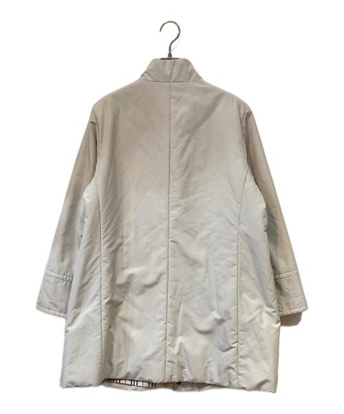 BURBERRY GOLF（バーバリーゴルフ）BURBERRY GOLF (バーバリーゴルフ) 中綿コート アイボリー サイズ:Mの古着・服飾アイテム