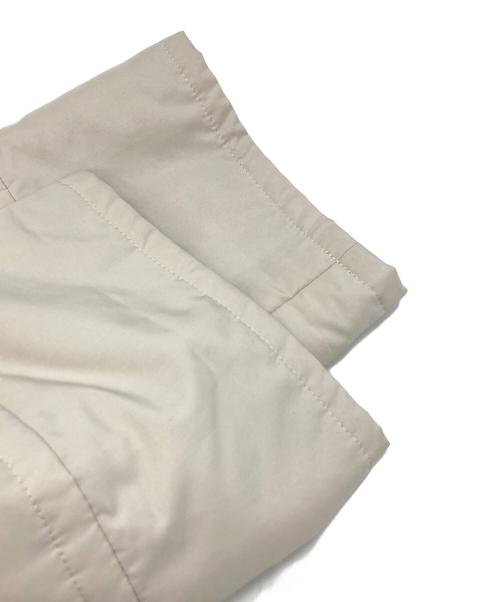 BURBERRY GOLF（バーバリーゴルフ）BURBERRY GOLF (バーバリーゴルフ) 中綿コート アイボリー サイズ:Mの古着・服飾アイテム