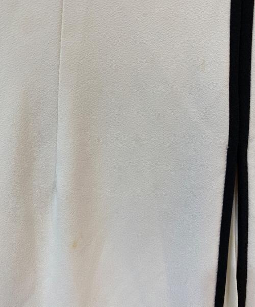 anuans（アニュアンス）anuans (アニュアンス) バイカラーパイピングデザインワンピース アイボリー サイズ:Freeの古着・服飾アイテム