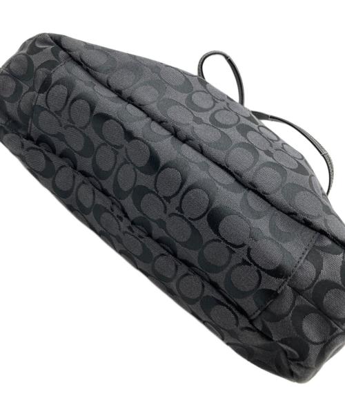 COACH（コーチ）COACH (コーチ) ソーホーシグネチャーラージホーボー バッグ ブラック サイズ:なしの古着・服飾アイテム