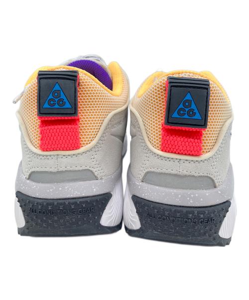 NIKE ACG（ナイキエーシージー）NIKE ACG (ナイキエーシージー) DOG MOUNTAIN /ドッグマウンテンハイカットスニーカー ホワイト サイズ:28.5の古着・服飾アイテム