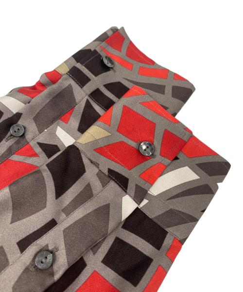 VERSACE（ヴェルサーチェ）VERSACE (ヴェルサーチェ) シルク総柄シャツ レッド サイズ:40の古着・服飾アイテム