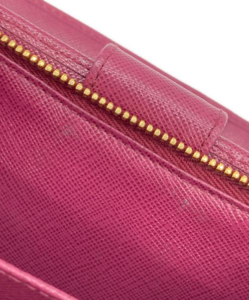 PRADA（プラダ）PRADA (プラダ) SAFFIANO METAL 2つ折り財布 パープル サイズ:なしの古着・服飾アイテム