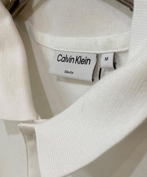 Calvin Klein（カルバンクライン）Calvin Klein (カルバンクライン) ポロシャツ ホワイト サイズ: M 未使用品の古着・服飾アイテム