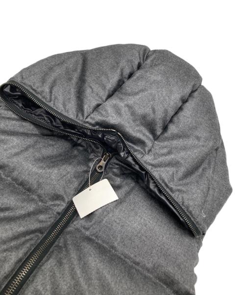 DUVETICA（デュベティカ）DUVETICA (デュベティカ) LANIFICIO F.LLI CERRUTI ベスト グレー サイズ:42の古着・服飾アイテム