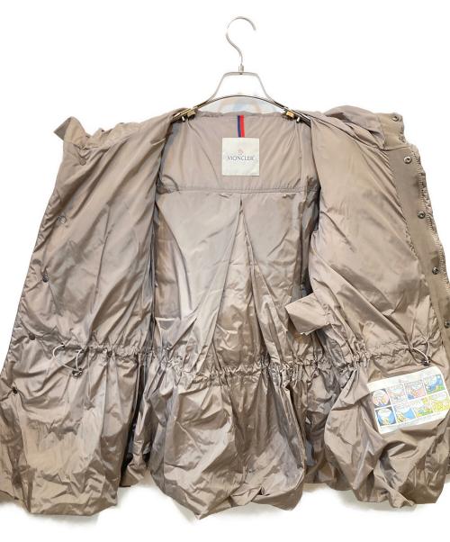 MONCLER（モンクレール）MONCLER (モンクレール) SERRE GIUBBOTTO/セッレ・ジュボット ダウンコート ベージュの古着・服飾アイテム