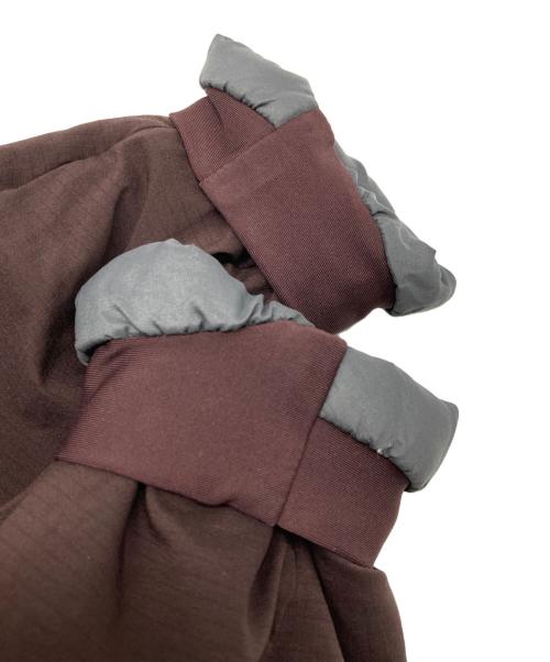 ARC'TERYX（アークテリクス）ARC'TERYX (アークテリクス) ATOM AR HOODY 中綿ジャケット ブラウン サイズ:Sの古着・服飾アイテム