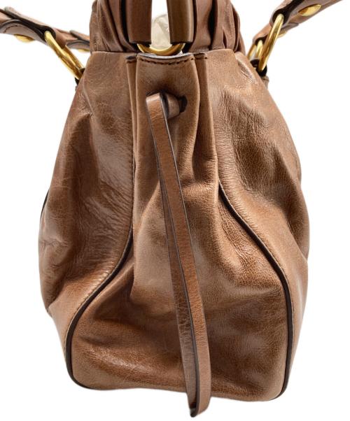 MIU MIU（ミュウミュウ）MIU MIU (ミュウミュウ) VITELLO LUX /ヴィッテロ・リュクス2WAYバッグ ブラウン サイズ:なしの古着・服飾アイテム