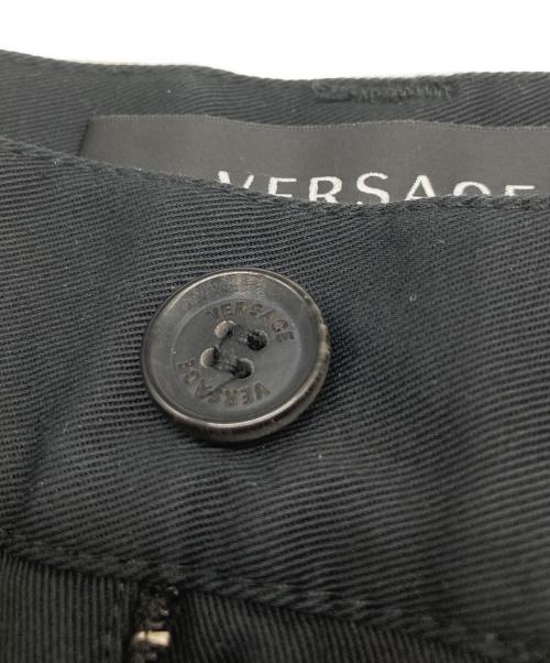 VERSACE（ヴェルサーチェ）VERSACE (ヴェルサーチェ) ACANTHUS ストレートパンツ ブラック サイズ:48の古着・服飾アイテム
