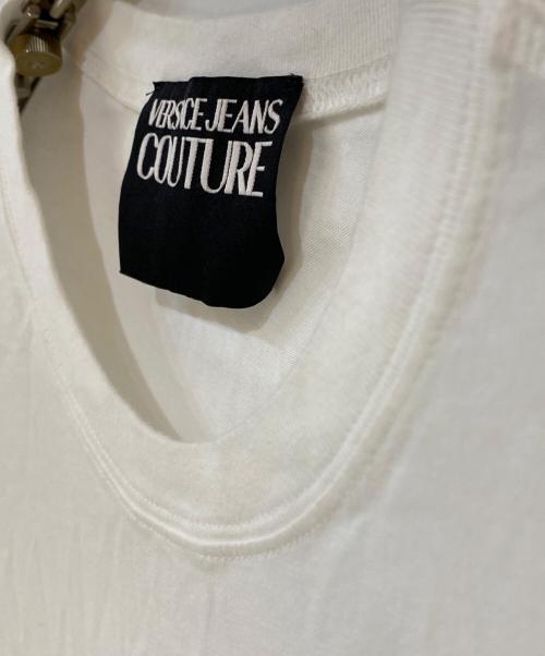 VERSACE JEANS COUTURE（ヴェルサーチ ジーンズクチュール）VERSACE JEANS COUTURE (ヴェルサーチ ジーンズクチュール) プリントTシャツ ホワイト サイズ:Mの古着・服飾アイテム