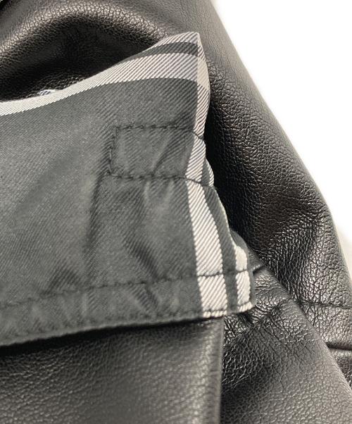 THE CORONA UTILITY（コロナユーティリティ）THE CORONA UTILITY (コロナユーティリティ) TREK TRAVELER SHORT RECYCLE SYNTHETIC LEATHER LIGHT ジャケット ブラック サイズ:XLの古着・服飾アイテム