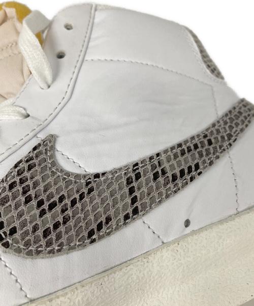 NIKE（ナイキ）NIKE (ナイキ) BLAZER MID 77 VINTAGE ハイカットスニーカー WHITE/SAIL サイズ:28.5の古着・服飾アイテム