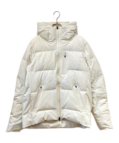 DESCENTE ALLTERRAIN（デザイント オルテライン）Descente ALLTERRAIN (デザイント オルテライン) MIZUSAWA DOWN JACKET STORM ホワイトの古着・服飾アイテム
