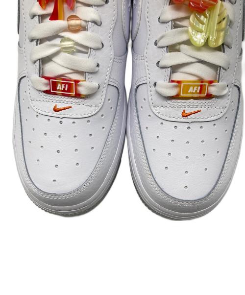 NIKE（ナイキ）NIKE (ナイキ) AIR FORCE 1 '07 LX ローカットスニーカー ホワイト サイズ:24.5 未使用品の古着・服飾アイテム