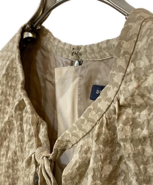 BURBERRY LONDON（バーバリーロンドン）BURBERRY LONDON (バーバリーロンドン) シルク半袖ワンピース ベージュ サイズ:38の古着・服飾アイテム
