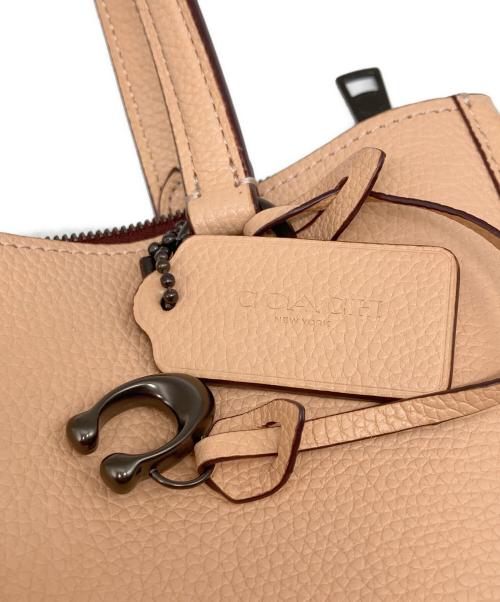 COACH（コーチ）COACH (コーチ) タイラー キャリーオール バッグ ベージュ サイズ:なしの古着・服飾アイテム