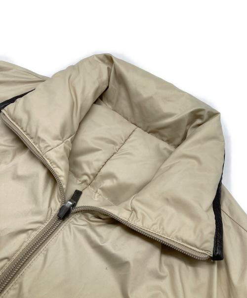 MONCLER（モンクレール）MONCLER (モンクレール) リバーシブルダウンジャケット ベージュの古着・服飾アイテム