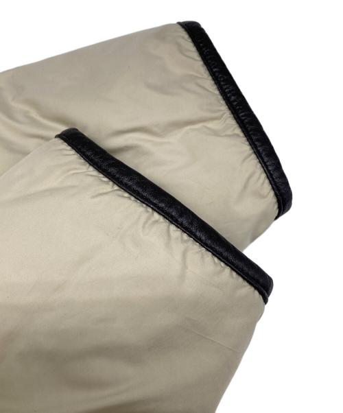 MONCLER（モンクレール）MONCLER (モンクレール) リバーシブルダウンジャケット ベージュの古着・服飾アイテム