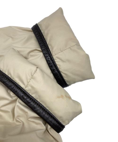 MONCLER（モンクレール）MONCLER (モンクレール) リバーシブルダウンジャケット ベージュの古着・服飾アイテム