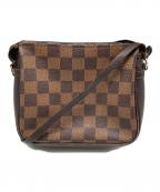 LOUIS VUITTONルイ ヴィトン）の古着「トゥルース・メイクアップ アクセサリーポーチ」｜ブラウン