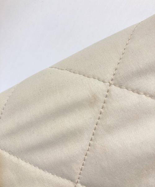 Salvatore Ferragamo（サルヴァトーレ フェラガモ）Salvatore Ferragamo (サルヴァトーレ フェラガモ) レザー切替キルティングコート ベージュ サイズ:48の古着・服飾アイテム