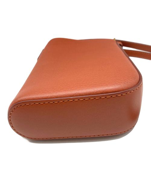 J&M DAVIDSON（ジェイ＆エム デヴィッドソン）J&M DAVIDSON (ジェイ＆エム デヴィッドソン) QUIVER PICO ショルダーバッグ ベージュ サイズ:なしの古着・服飾アイテム